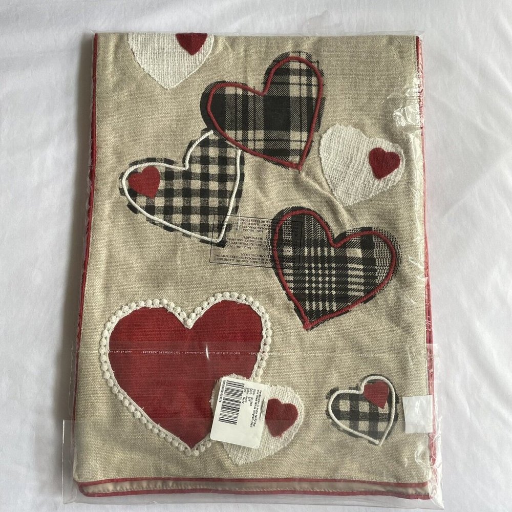 NEW Nicole Miller Black White Gingham Hearts Embroidery Table Runner 14”x72”